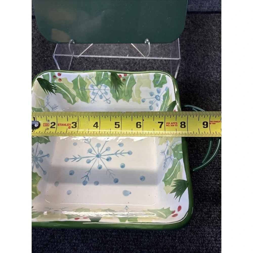 Temp-Tations By Tara~Hometown Christmas~3PC Baker/Tray & Lid 8